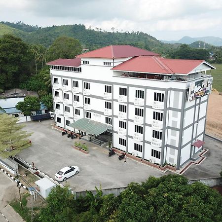 Salsa Resort Langkawi By Casa Loma Пантай Ченанг Екстериор снимка